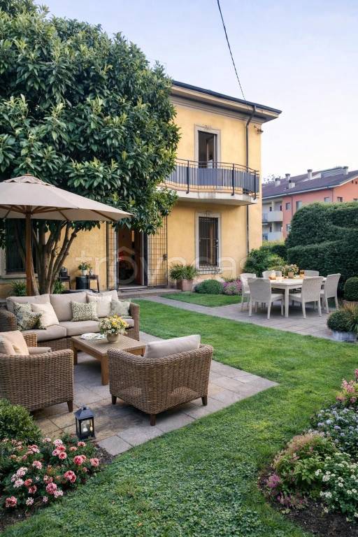 casa indipendente in vendita a Giussano