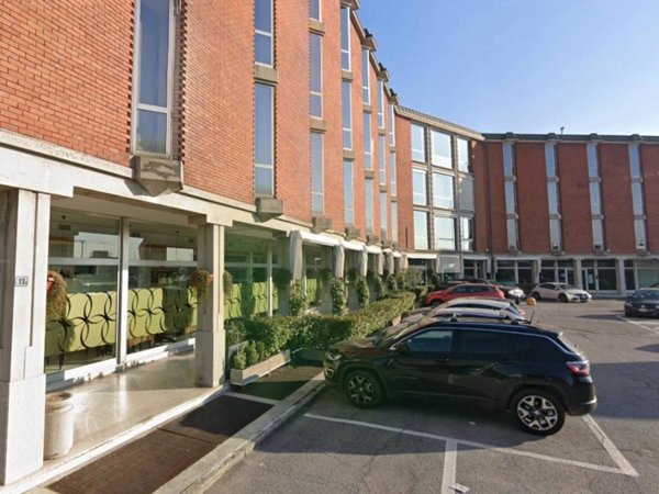 negozio in vendita a Giussano