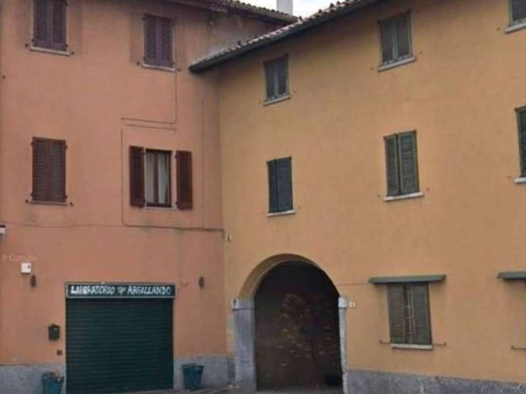 negozio in vendita a Giussano