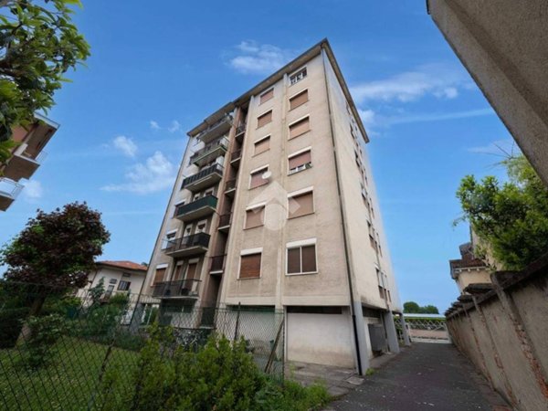 appartamento in vendita a Giussano in zona Birone