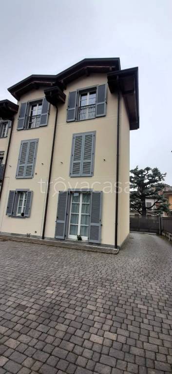 appartamento in vendita a Giussano
