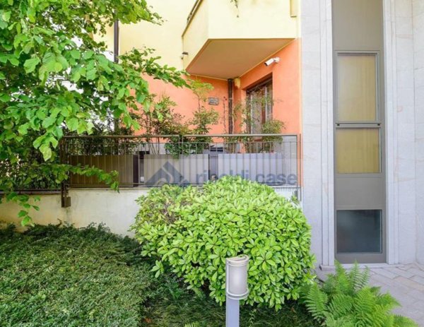 appartamento in vendita a Giussano in zona Paina