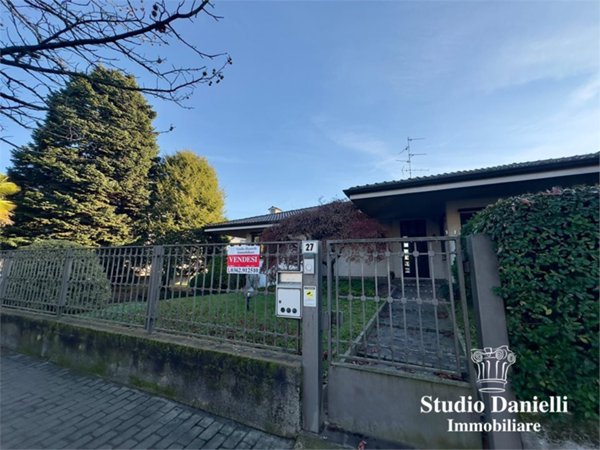 casa indipendente in vendita a Giussano