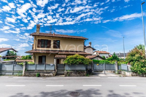 casa indipendente in vendita a Giussano