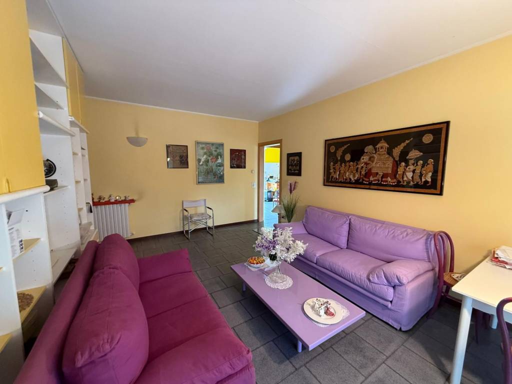 appartamento in vendita a Giussano in zona Birone