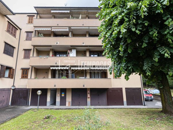 appartamento in vendita a Giussano in zona Paina