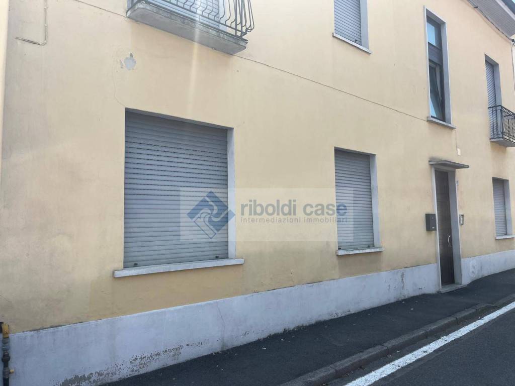 appartamento in vendita a Giussano in zona Paina