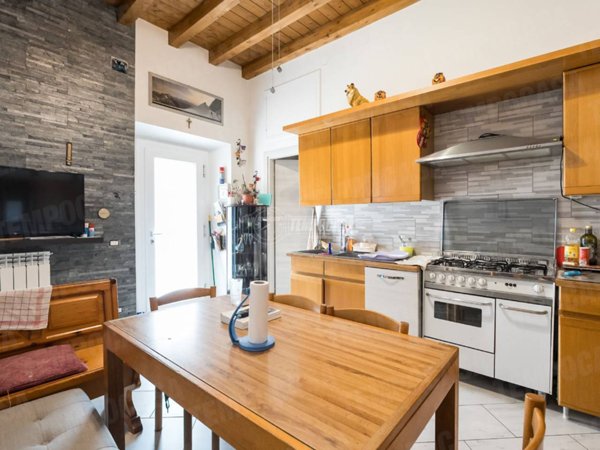 casa indipendente in vendita a Giussano