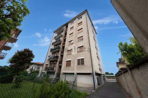 appartamento in vendita a Giussano in zona Birone