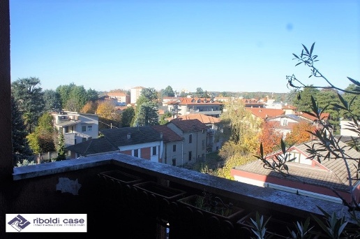 appartamento in vendita a Giussano in zona Paina
