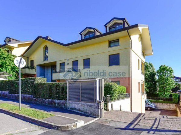 appartamento in vendita a Giussano