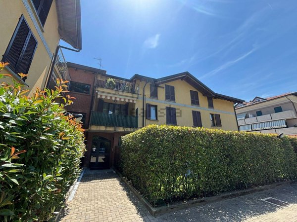appartamento in vendita a Giussano in zona Paina