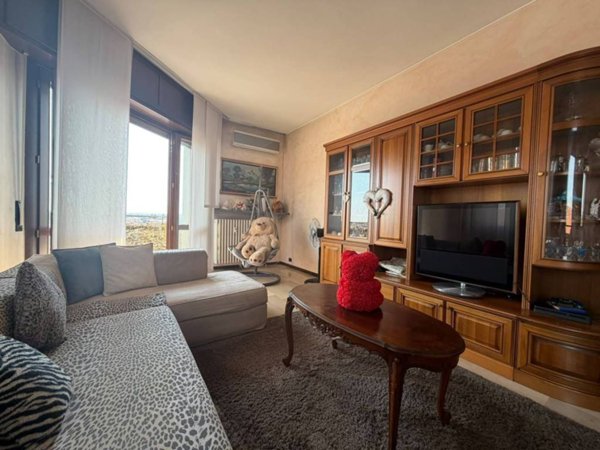 appartamento in vendita a Giussano in zona Paina