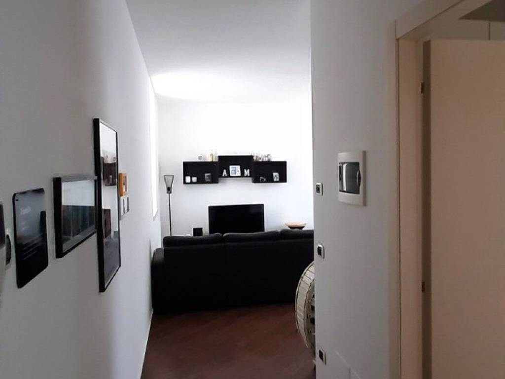 appartamento in vendita a Giussano in zona Paina