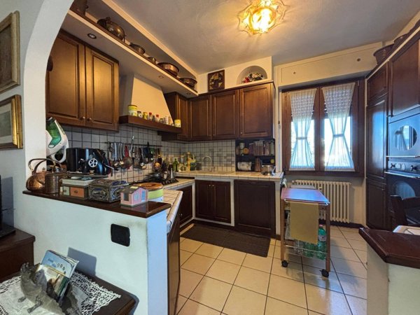 appartamento in vendita a Giussano in zona Paina