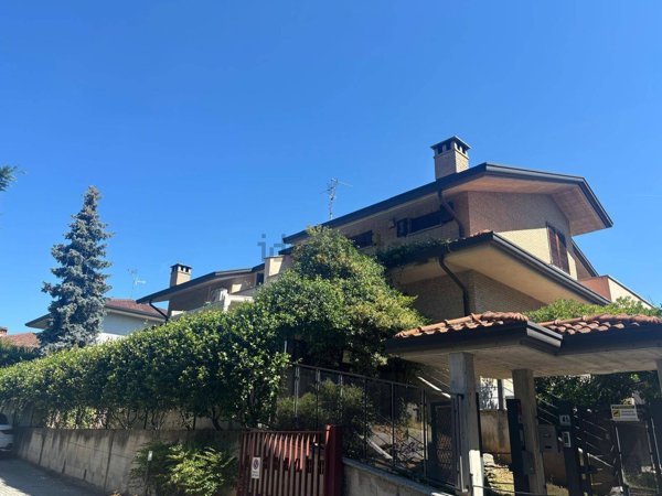 casa indipendente in vendita a Giussano
