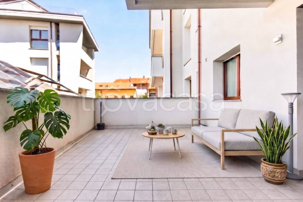 appartamento in vendita a Giussano