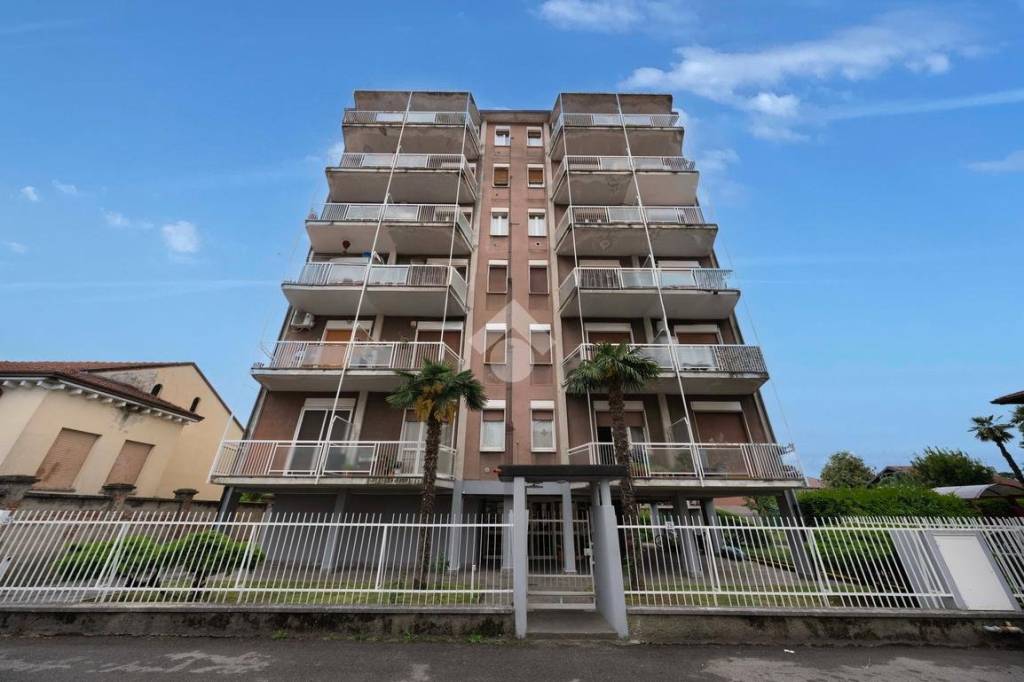 appartamento in vendita a Giussano in zona Birone