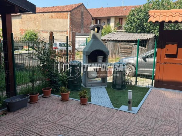 appartamento in vendita a Giussano in zona Birone