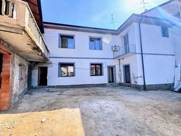 appartamento in vendita a Giussano in zona Paina