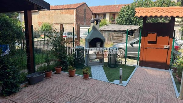 casa indipendente in vendita a Giussano in zona Birone