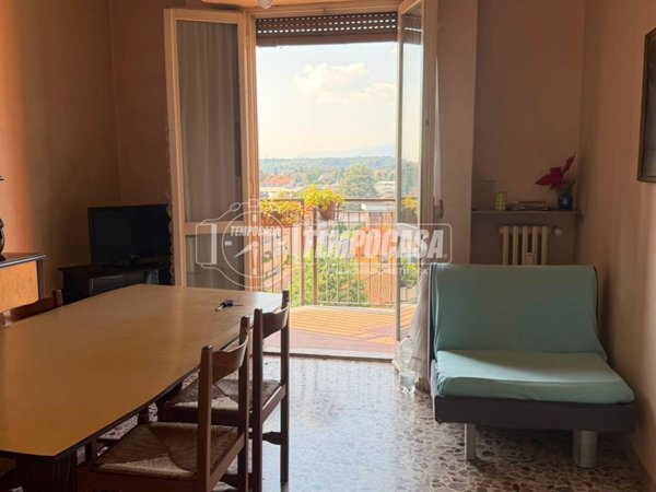 appartamento in vendita a Giussano in zona Paina