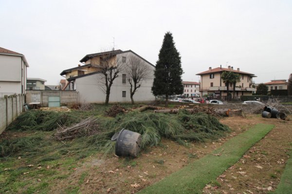 terreno edificabile in vendita a Giussano