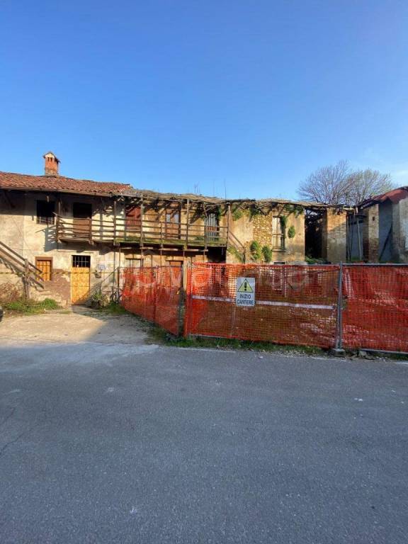 appartamento in vendita a Giussano in zona Paina