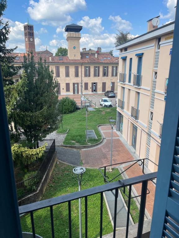 appartamento in vendita a Giussano in zona Paina