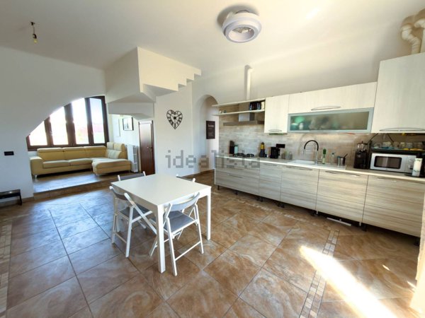 appartamento in vendita a Giussano in zona Paina
