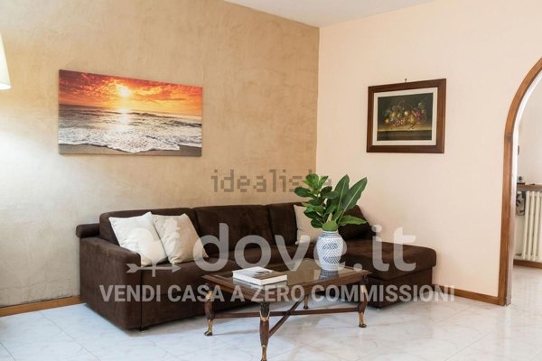 appartamento in vendita a Giussano in zona Paina
