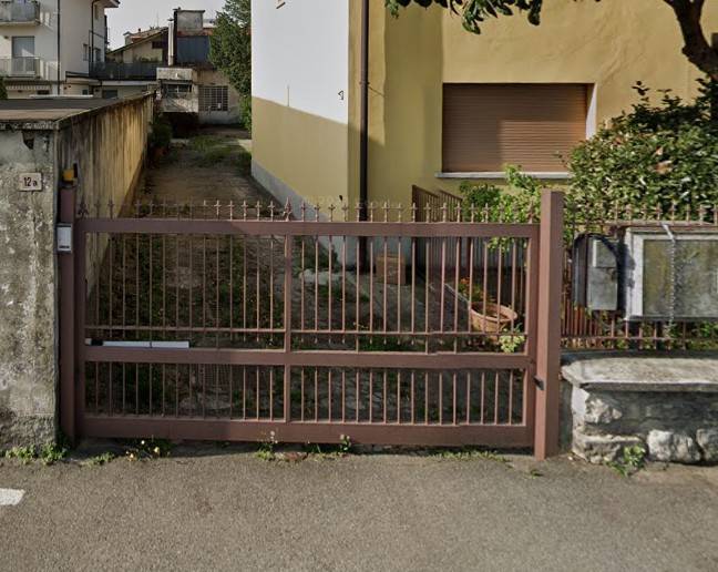 locale commerciale in vendita a Giussano