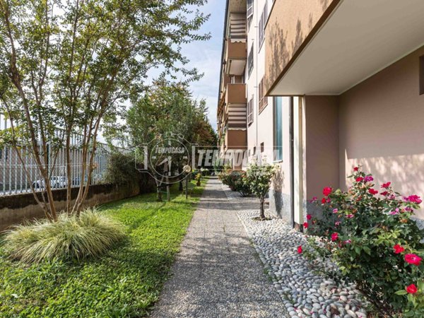 appartamento in vendita a Giussano in zona Paina