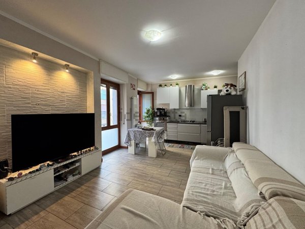 appartamento in vendita a Giussano in zona Paina