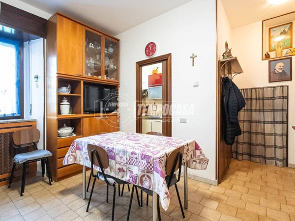 appartamento in vendita a Giussano in zona Paina