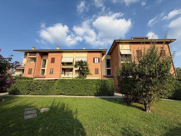 appartamento in vendita a Giussano in zona Paina