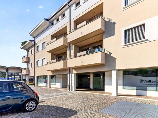 appartamento in vendita a Giussano in zona Paina