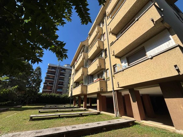 appartamento in vendita a Giussano in zona Paina