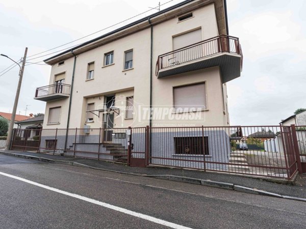 appartamento in vendita a Giussano in zona Paina