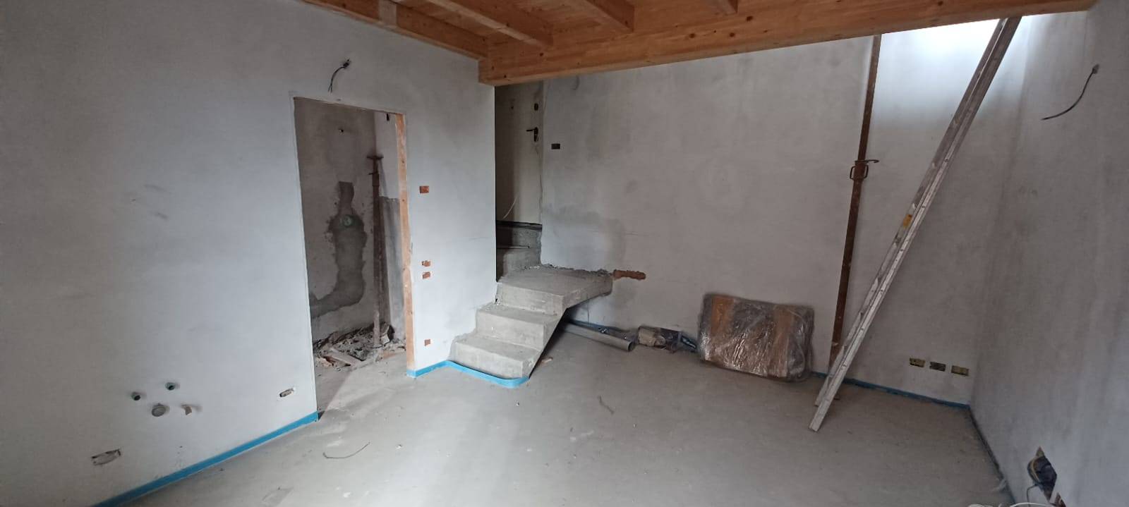 appartamento in vendita a Giussano in zona Paina
