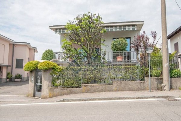 casa indipendente in vendita a Giussano