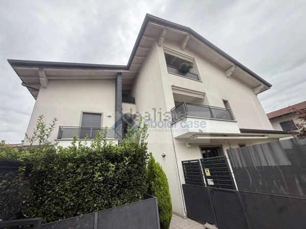 appartamento in vendita a Giussano in zona Birone