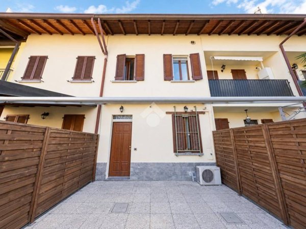 appartamento in vendita a Giussano in zona Birone