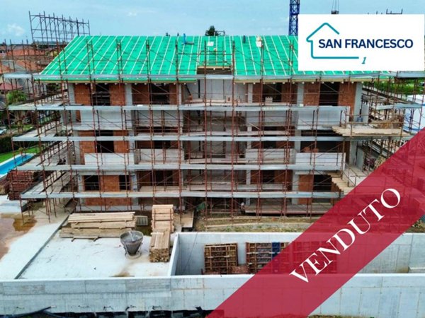 appartamento in vendita a Lazzate