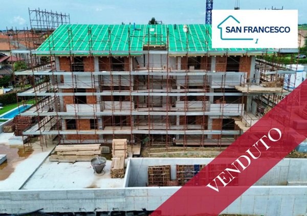 appartamento in vendita a Lazzate