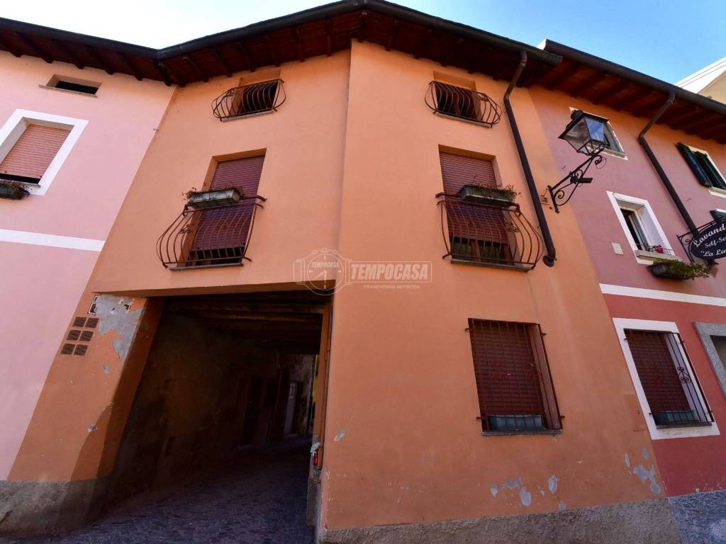 appartamento in vendita a Lazzate