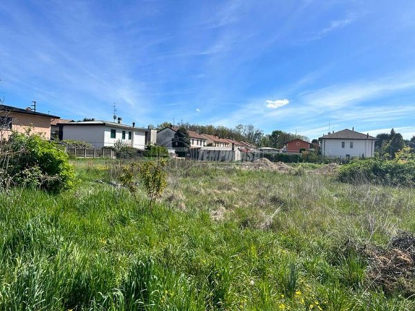 terreno agricolo in vendita a Lazzate