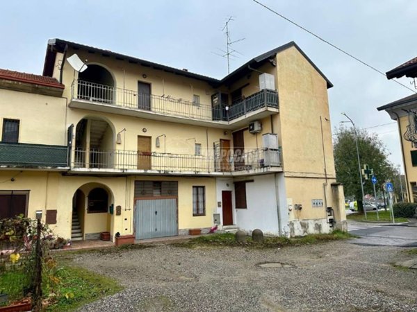 appartamento in vendita a Lazzate