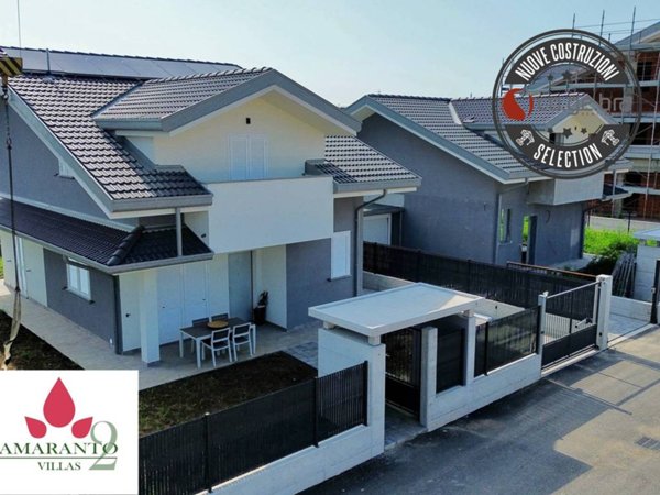 casa indipendente in vendita a Lazzate