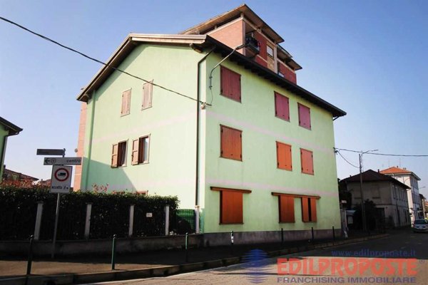 appartamento in vendita a Lazzate